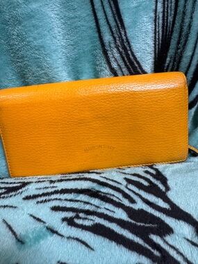 Gucci Yellow Leather Zip Wallet